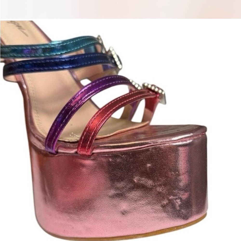 Multicolor Platform Heels - Picture 3 of 4